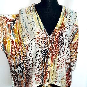 Short Sleeve Snakeskin Print Rayon Blouse with Shell buttons Sz: S